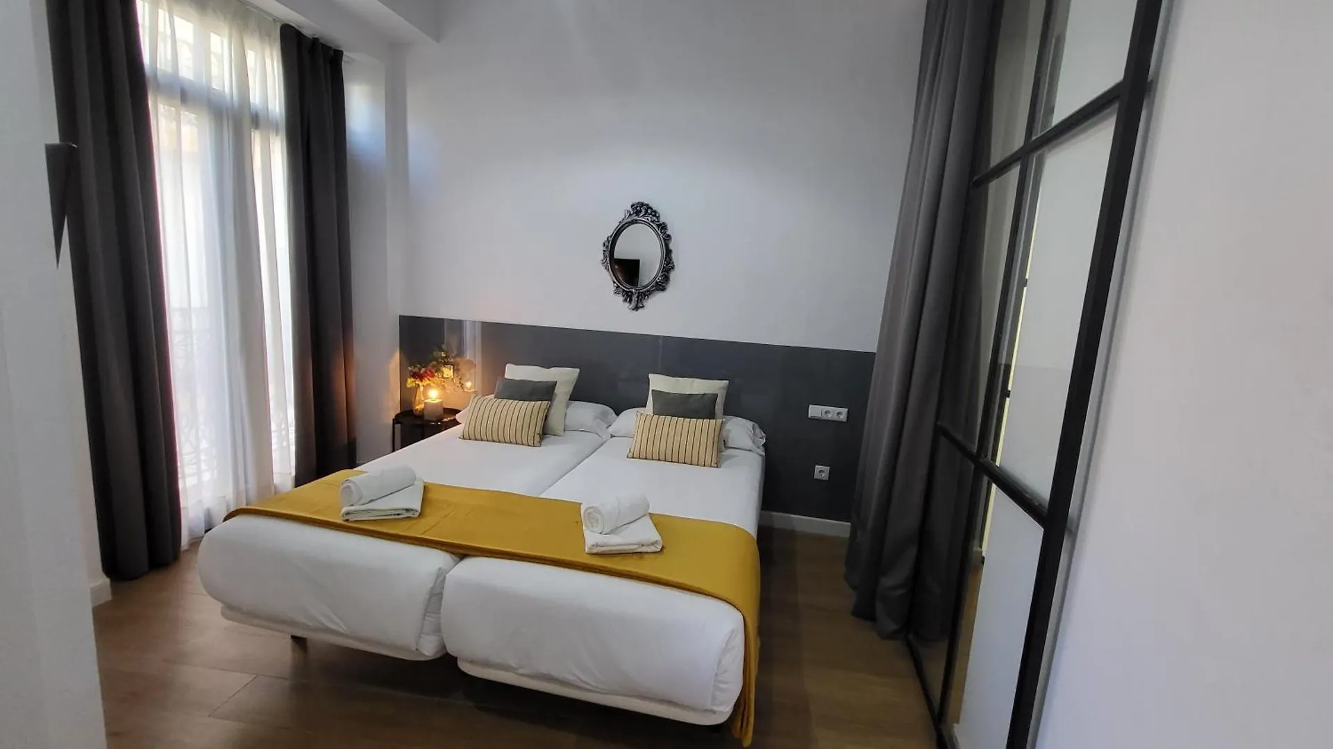 公寓 Rentalsevilla Cardenal Cervantes