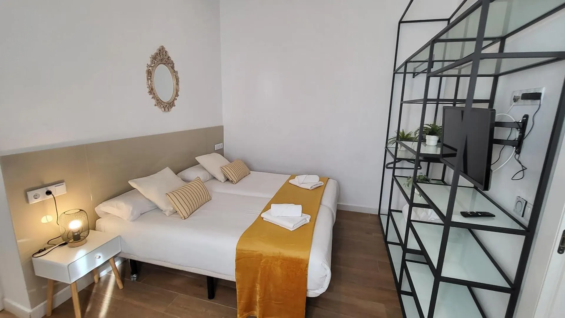 Rentalsevilla Cardenal Cervantes Daire Sevilla