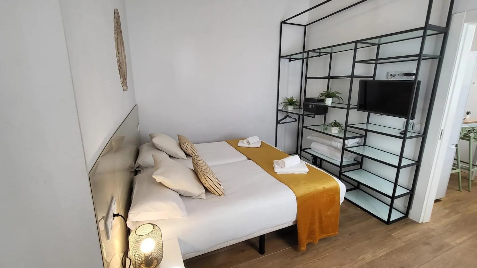 Rentalsevilla Cardenal Cervantes Sevilla